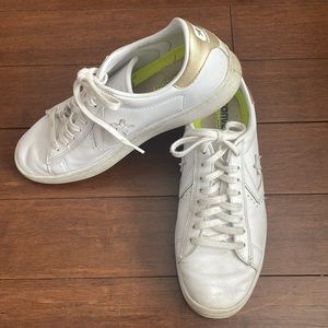 White/Gold Converse W 7.5
